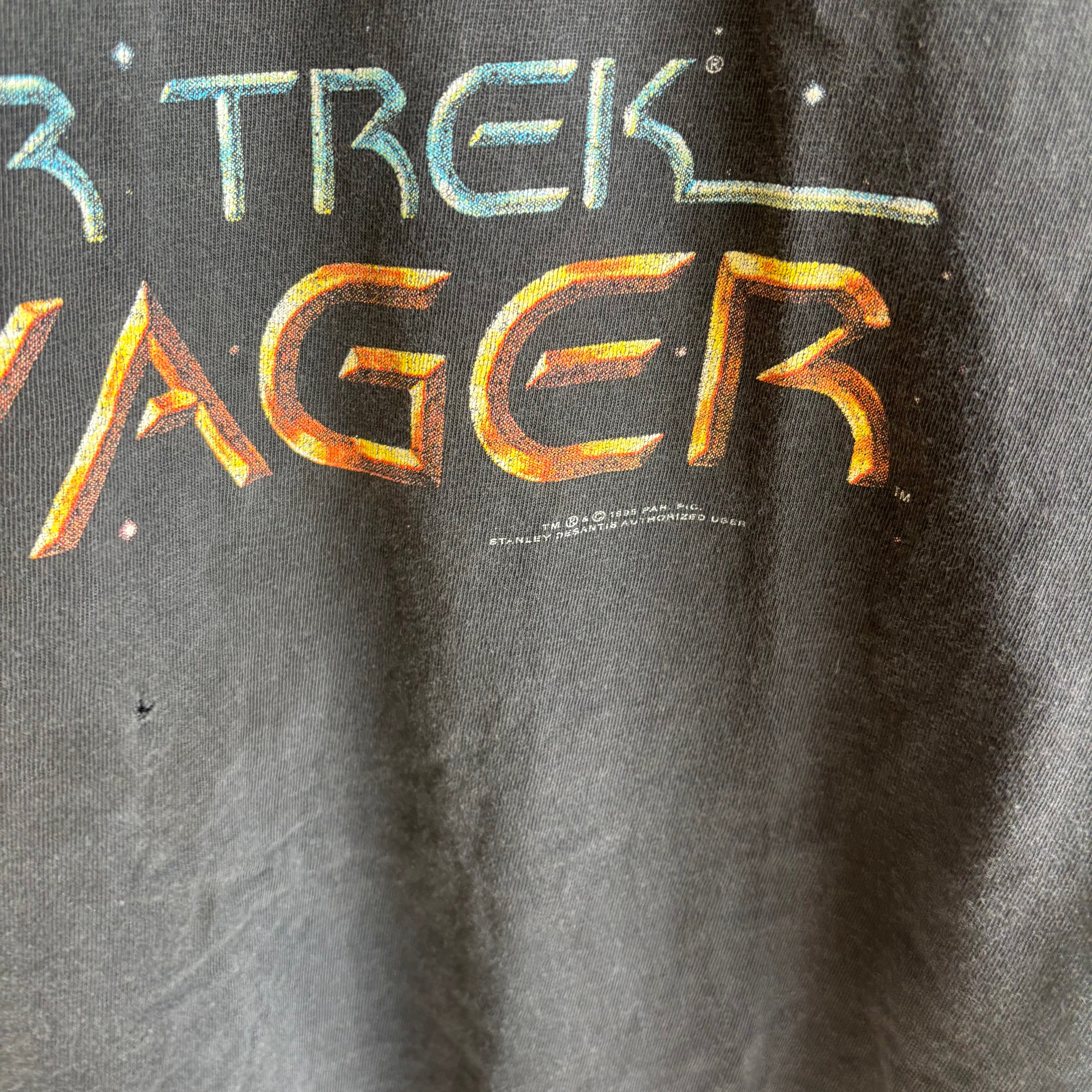 Vintage 95’ Star Trek Voyager Tee