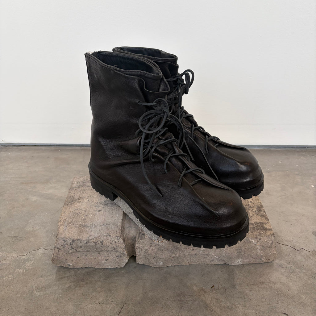 424 Black Laced Up Marathon Boots