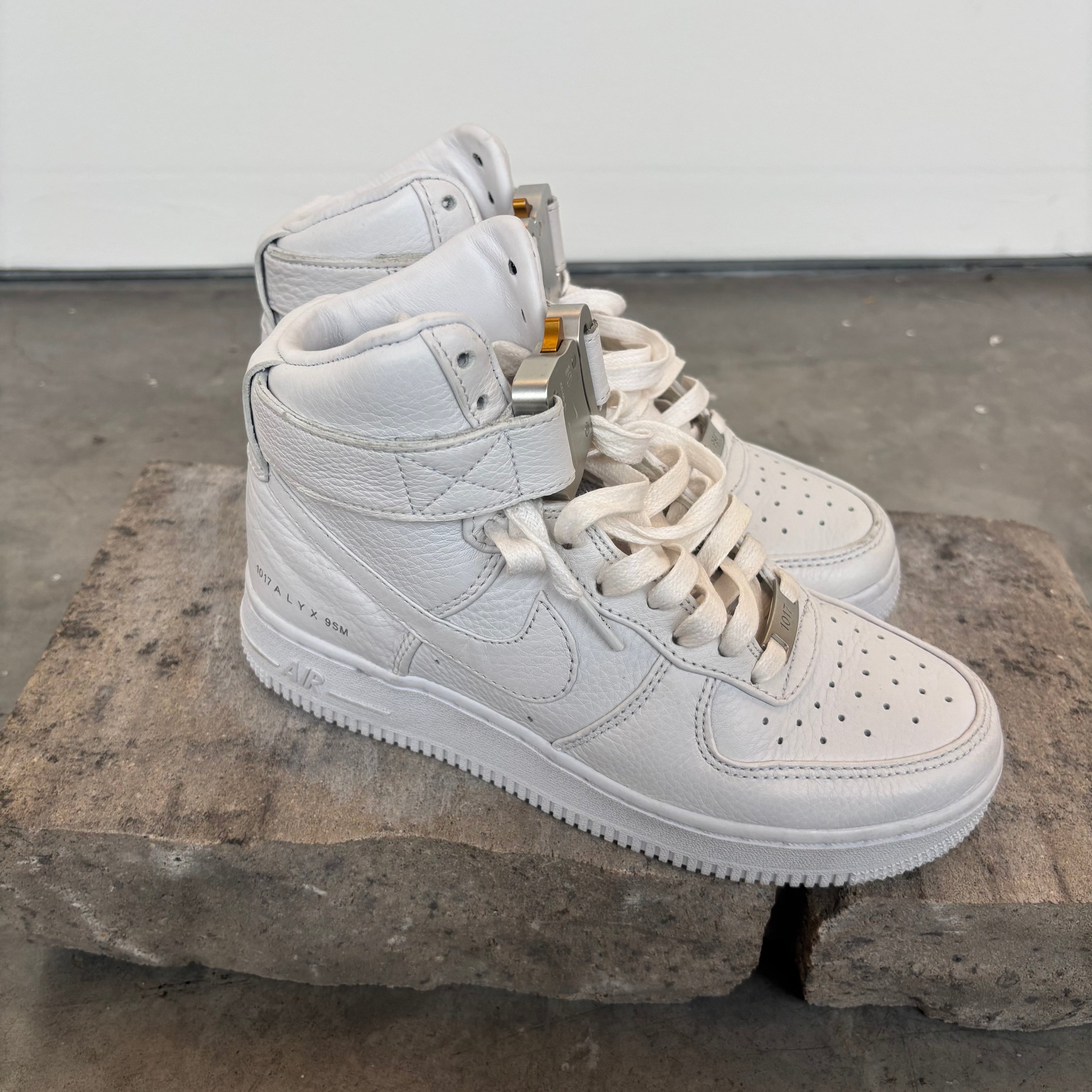1017 Alyx White Forces