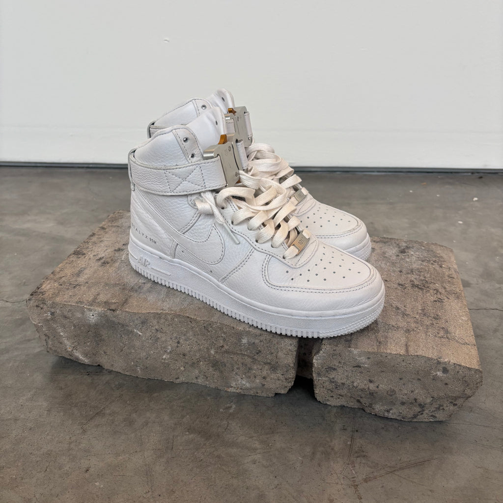 1017 Alyx White Forces